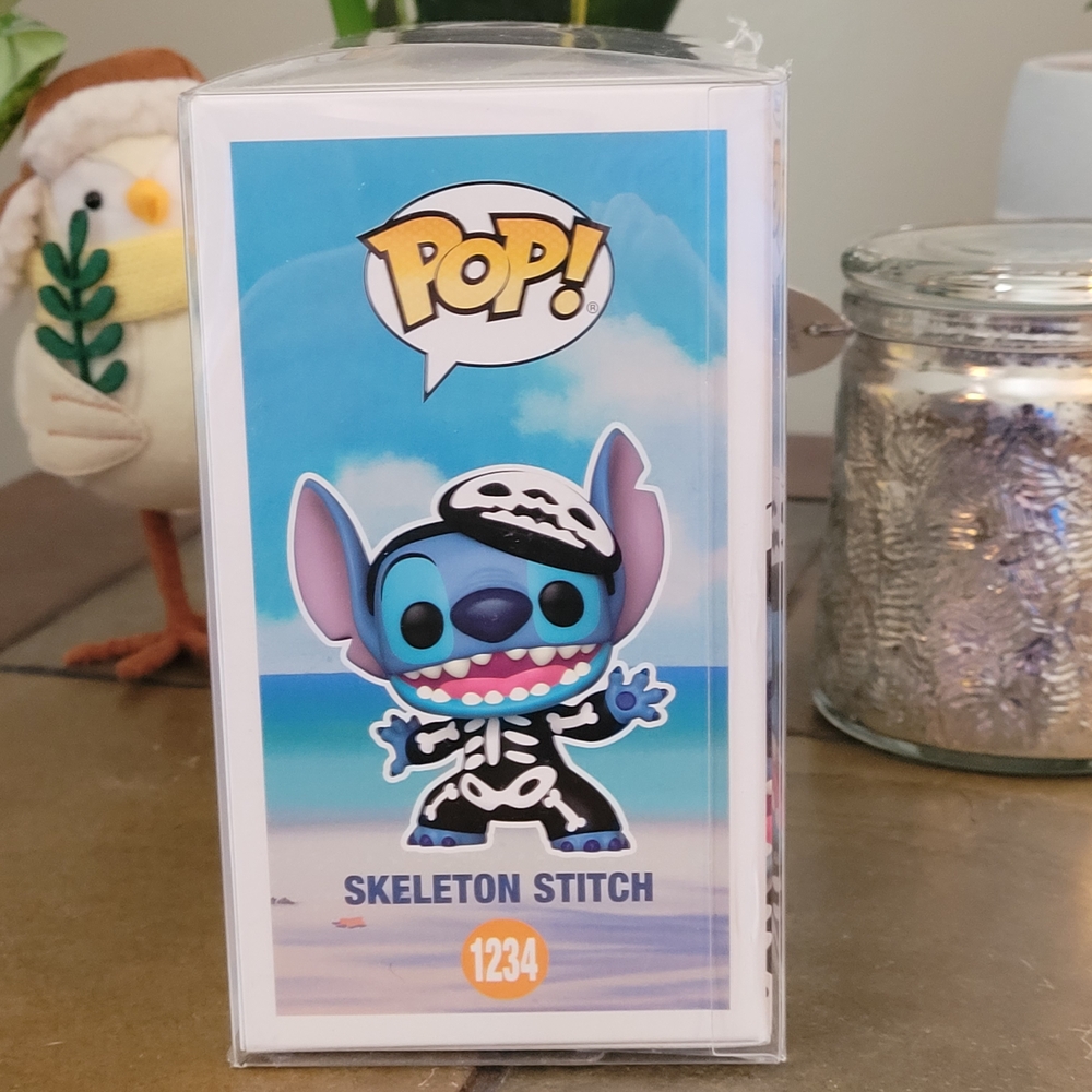 Funko Pop Exclusive Skeleton Stitch in Blue and Black - Picture 4 of 6